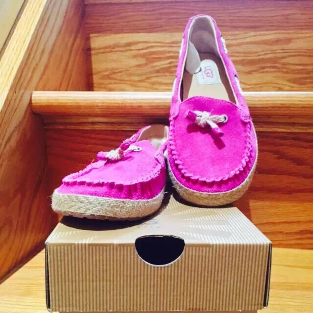 UGG Australia K Ariana Slip On Shoes Size 4